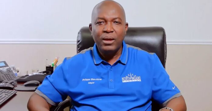 Trump ‘absolutely fuming’ after Supreme Court ruling striking down tariffs